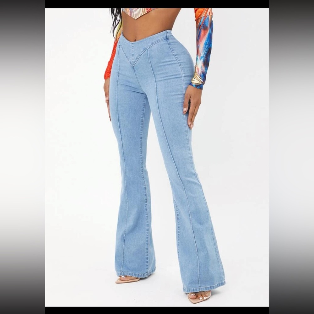 Solid flare leg jeans (light wash)